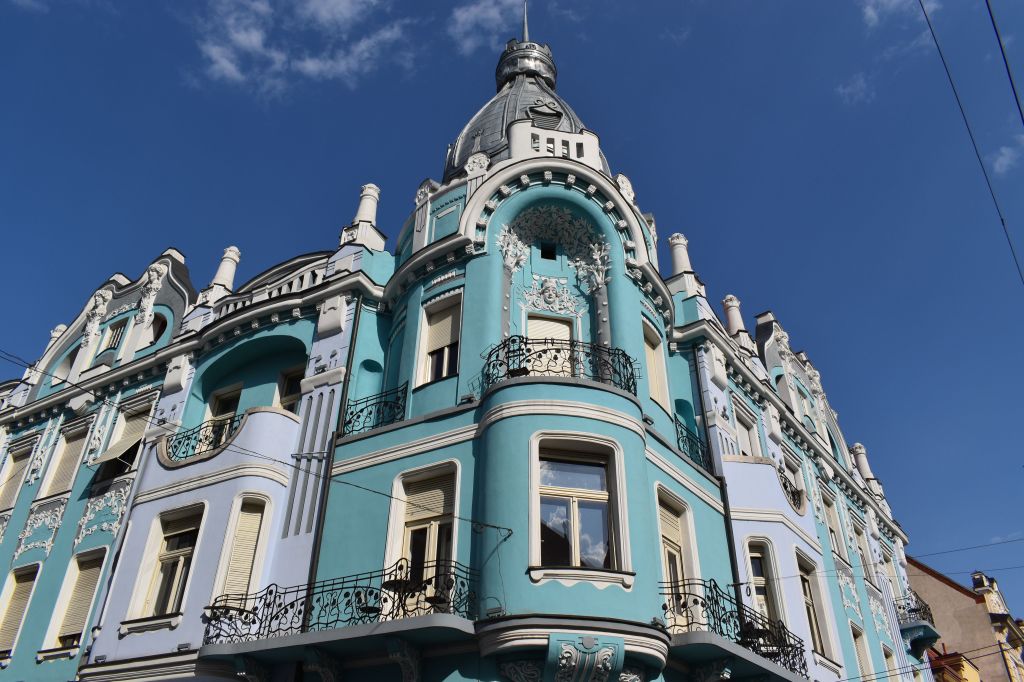 Moskovits Miksa kék palotája, amely félév alatt felépült