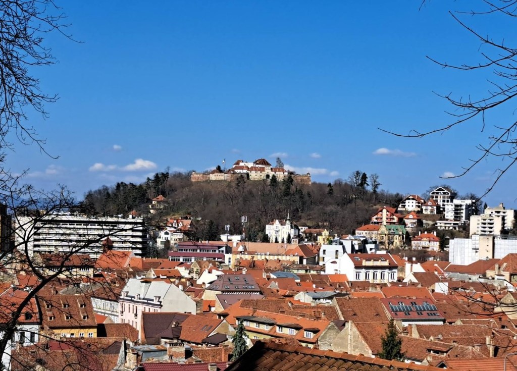 A márton-hegyi Fellegvár, Brassó középkori “Iron Dome rendszere”